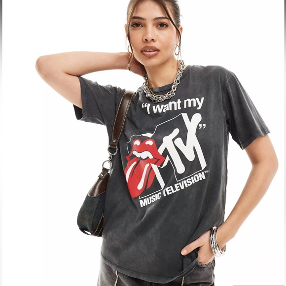 Stradivarius MTV Graphic Tee Shirt - Picture 1 of 3